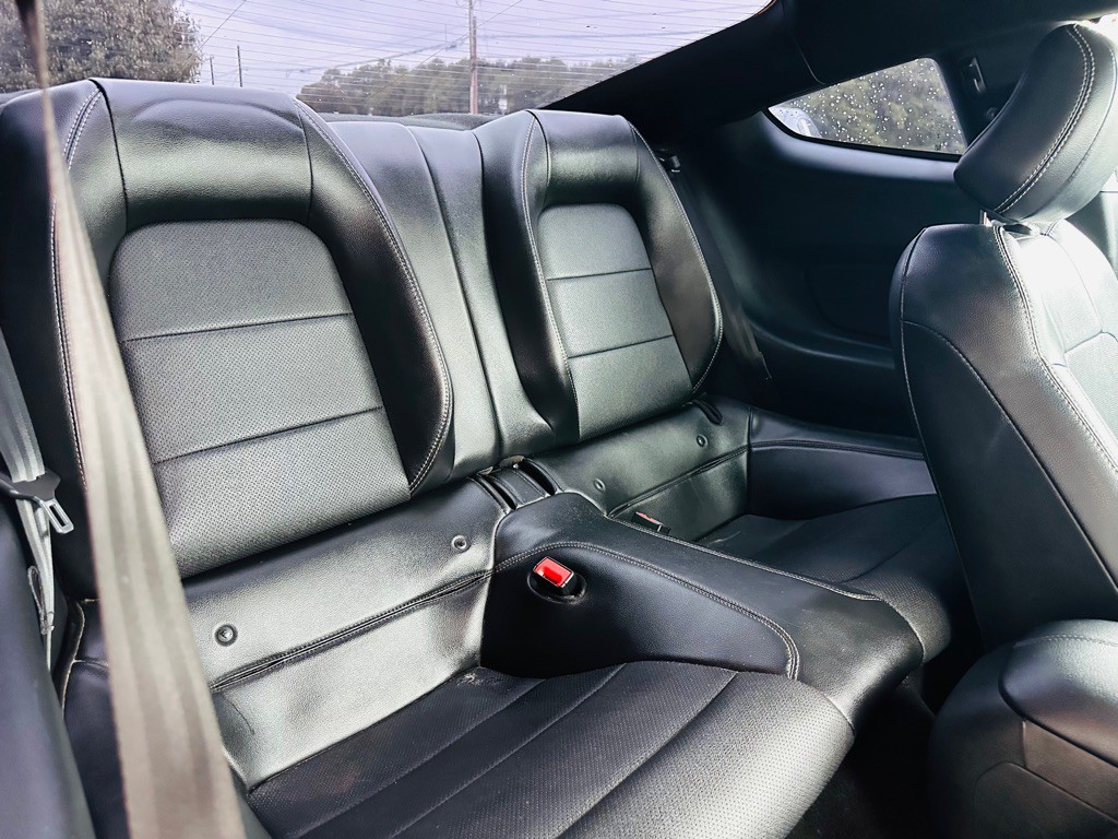 2020 Ford Mustang Image 7