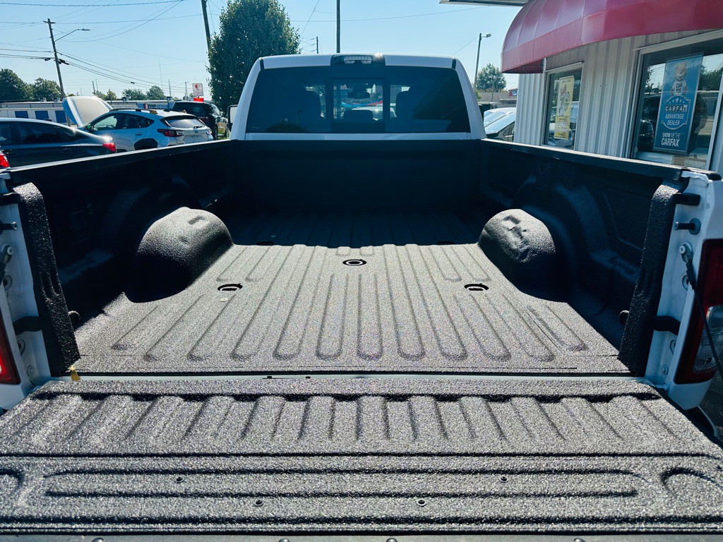 2023 RAM 3500 Image 7