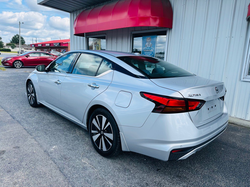2019 Nissan Altima Image 4