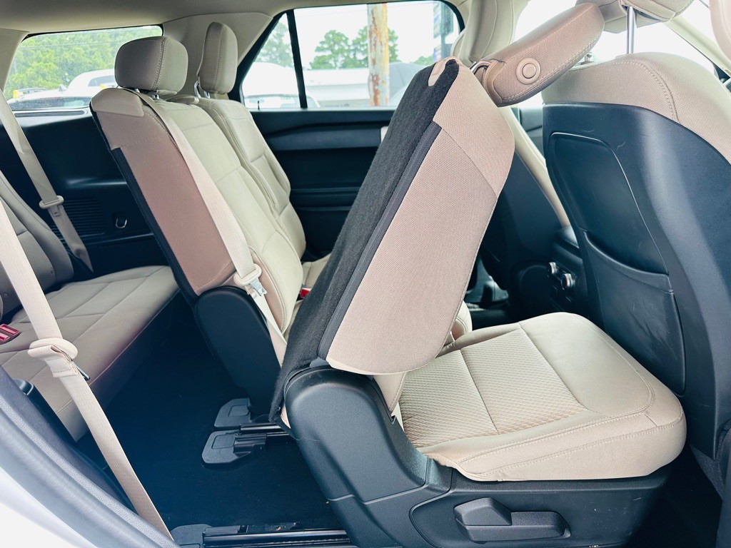 2020 Ford Explorer Image 10