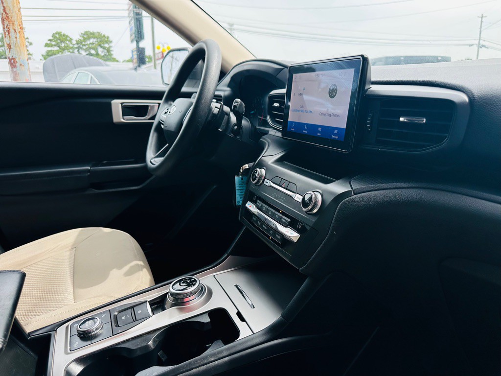 2020 Ford Explorer Image 14