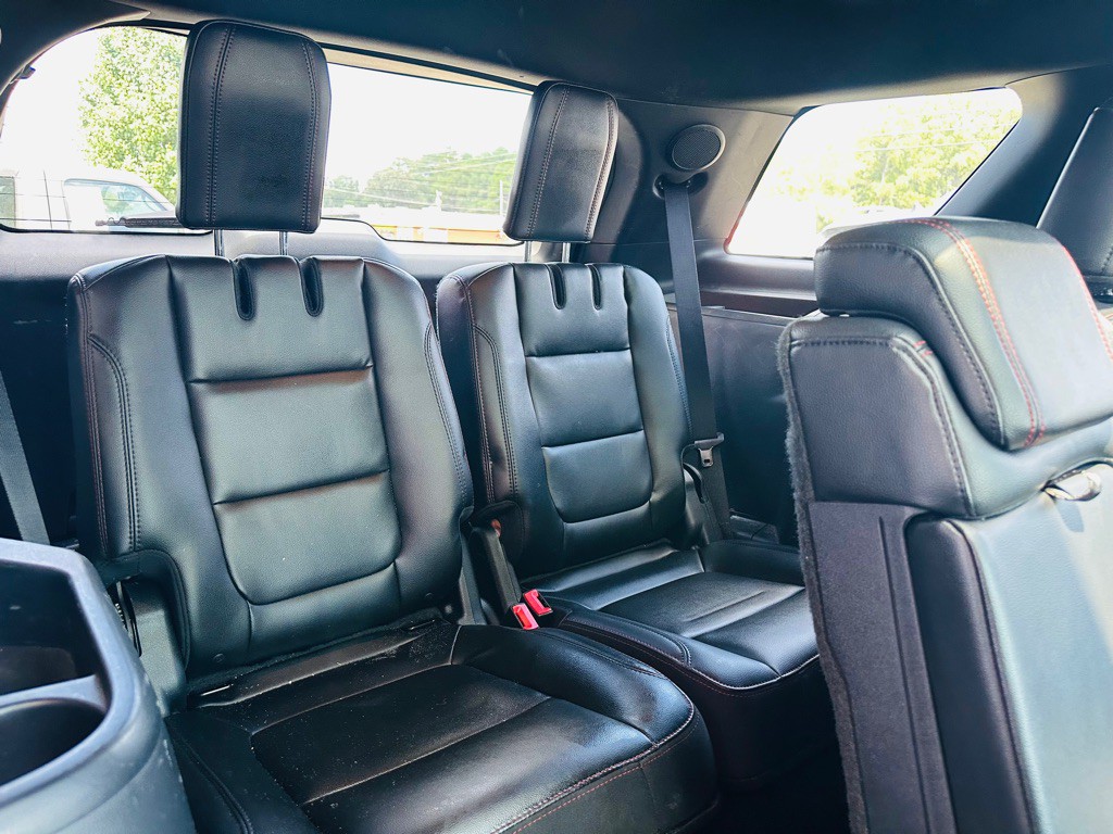 2017 Ford Explorer Image 9