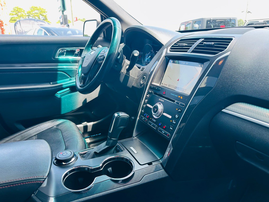 2017 Ford Explorer Image 11