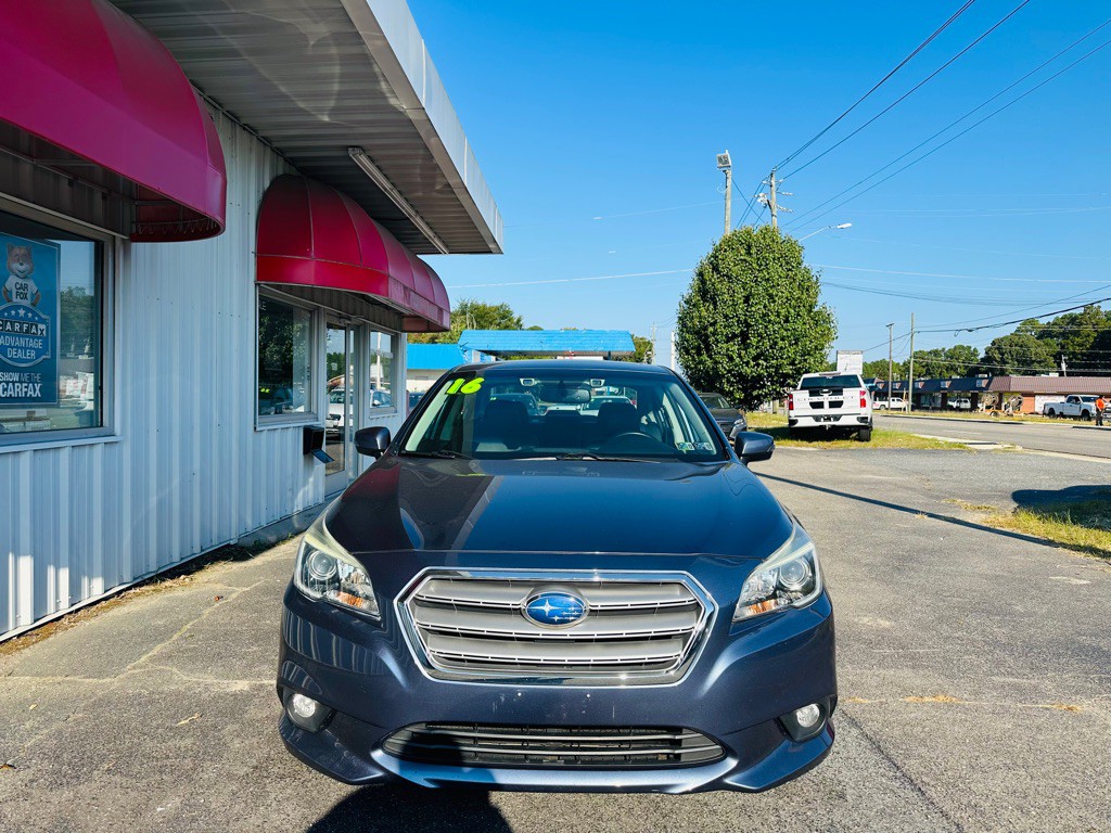 2016 Subaru Legacy Image 2
