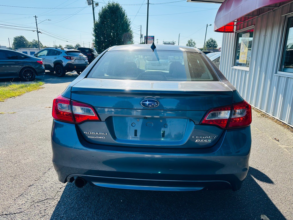 2016 Subaru Legacy Image 5