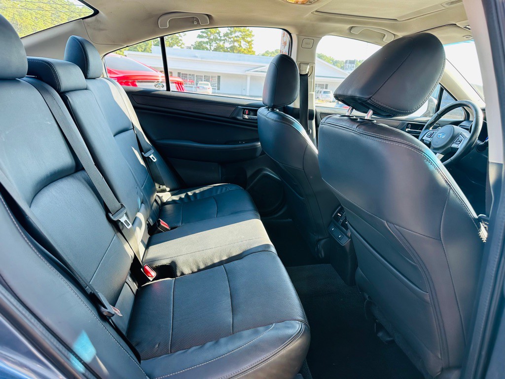 2016 Subaru Legacy Image 7