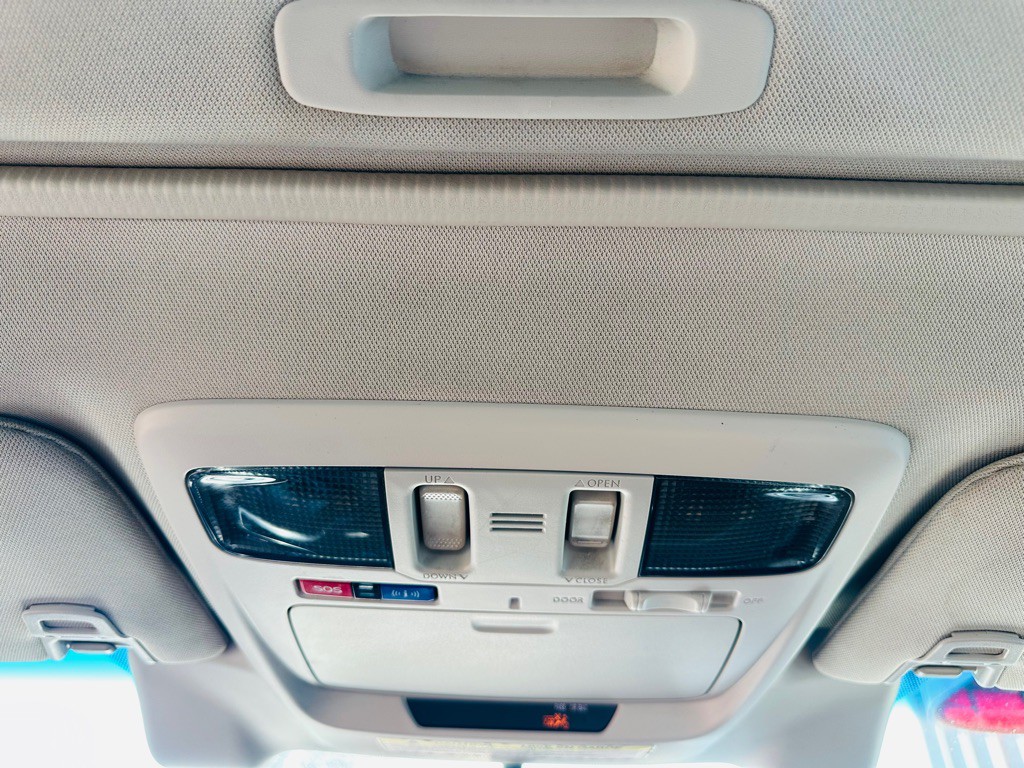 2016 Subaru Legacy Image 16