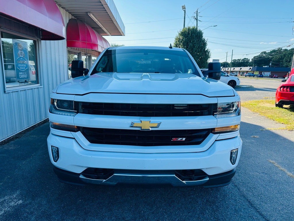 2019 Chevrolet Silverado 1500 Image 2