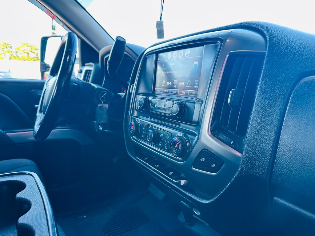2019 Chevrolet Silverado 1500 Image 10