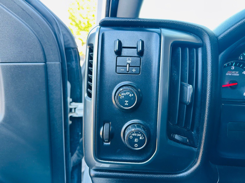 2019 Chevrolet Silverado 1500 Image 12
