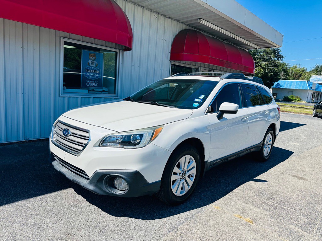 2015 Subaru Outback Image 1