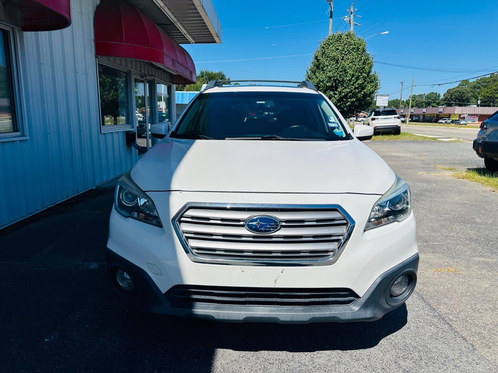 2015 Subaru Outback Image 2