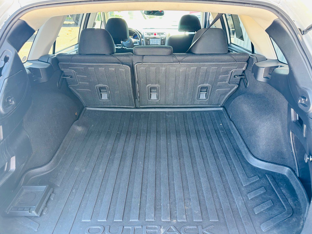 2015 Subaru Outback Image 6