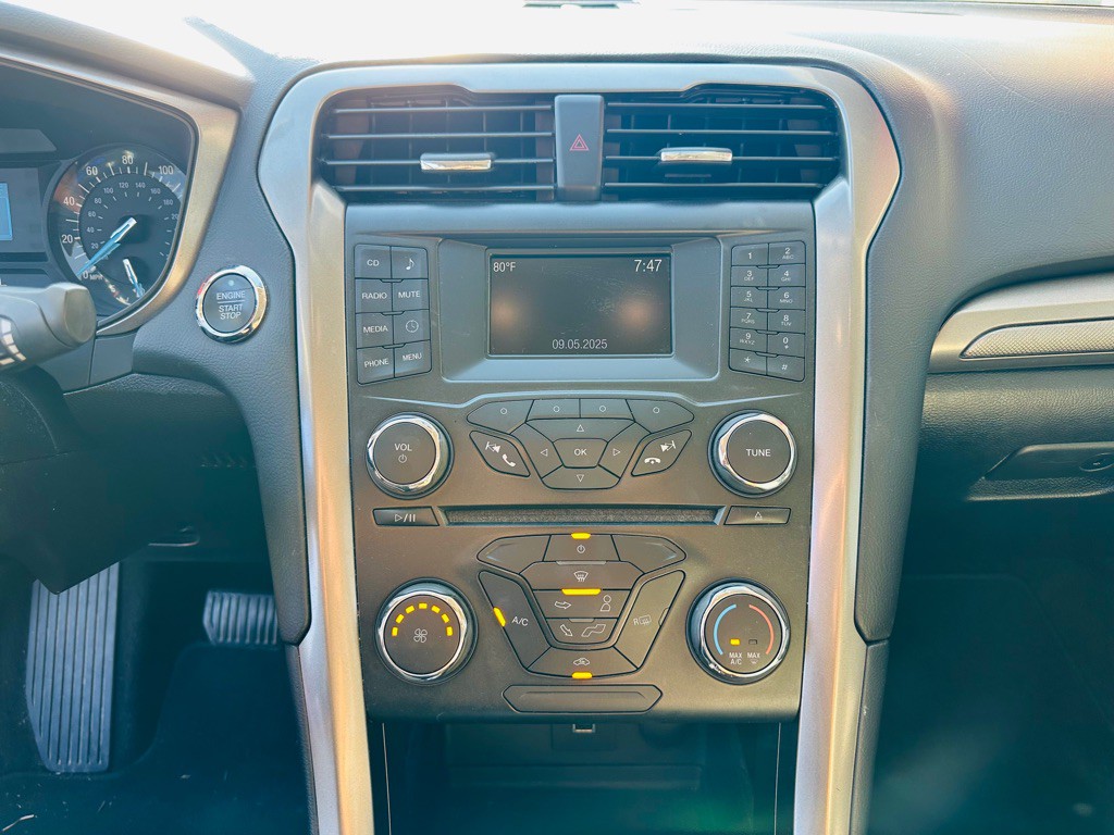 2018 Ford Fusion Image 11
