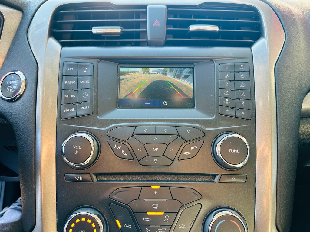 2018 Ford Fusion Image 12