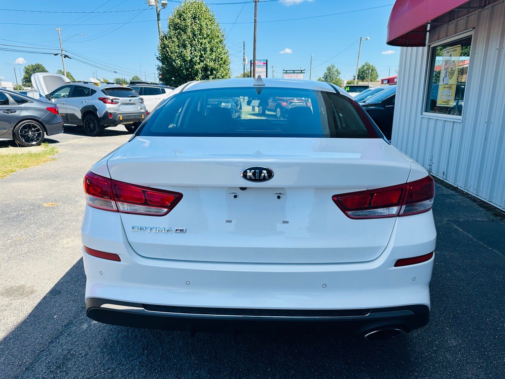 2019 Kia Optima Image 5