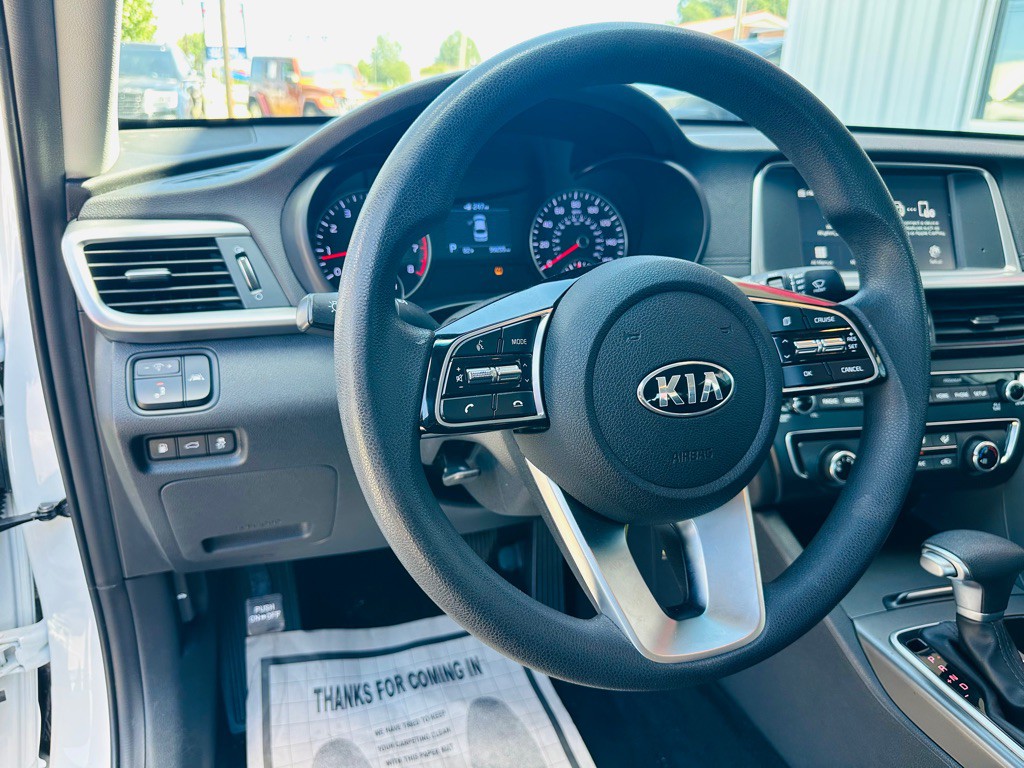 2019 Kia Optima Image 10