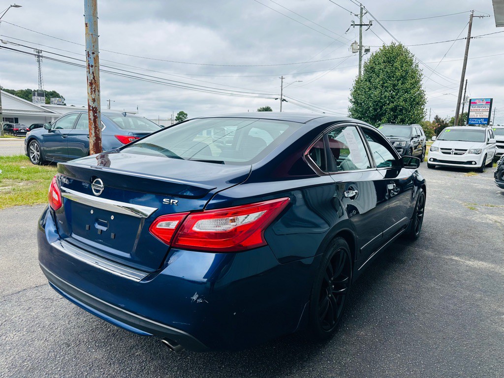 2016 Nissan Altima Image 6