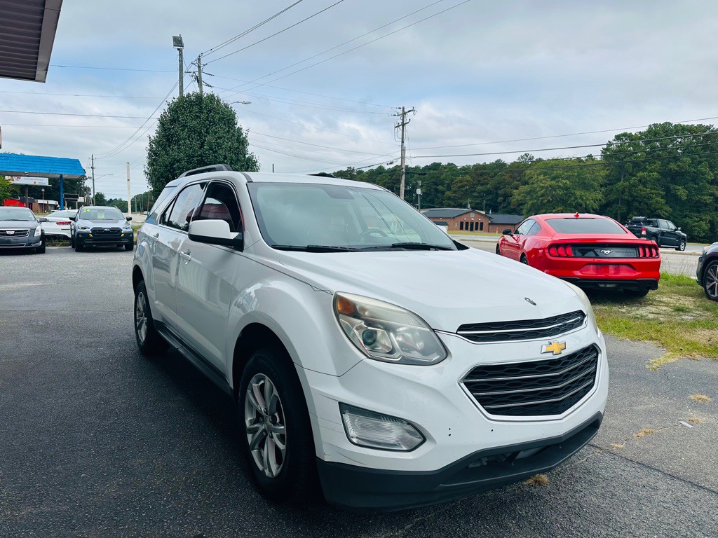 2017 Chevrolet Equinox Image 3