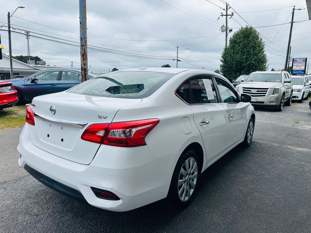 2017 Nissan Sentra Image 6