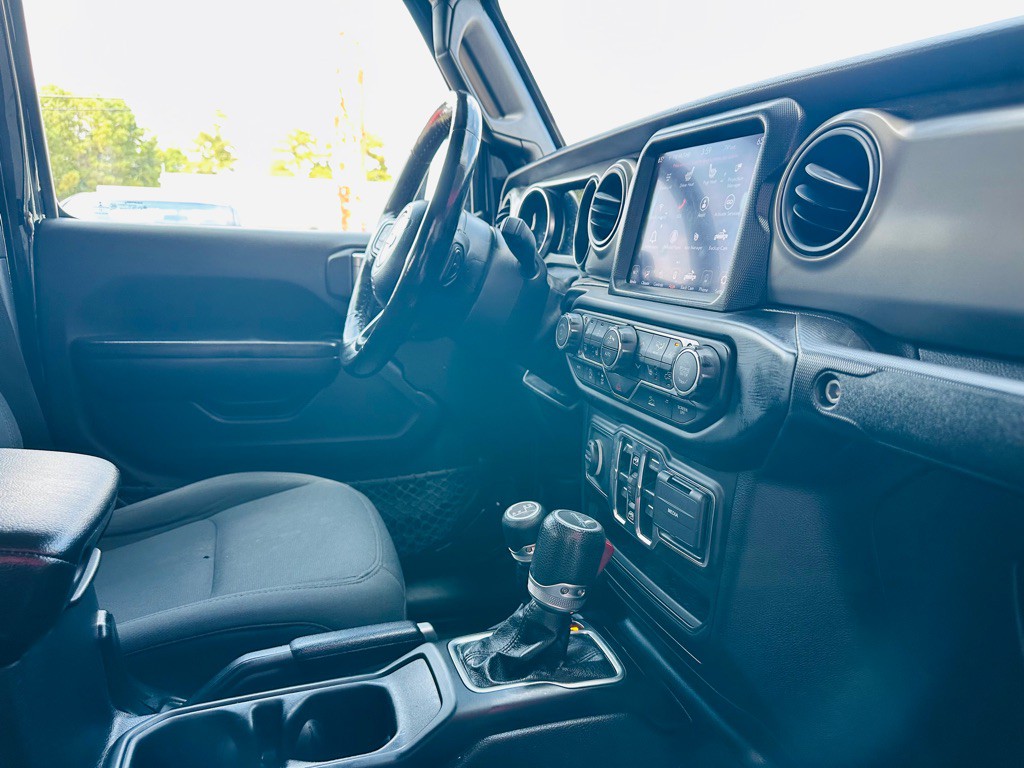 2021 Jeep Gladiator Image 10