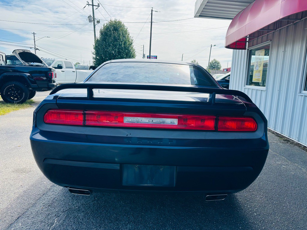 2013 Dodge Challenger Image 6