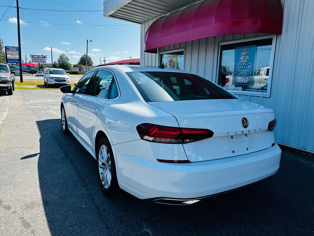 2020 Volkswagen Passat Image 4
