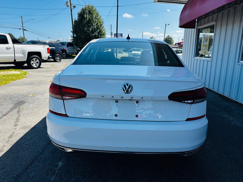 2020 Volkswagen Passat Image 5