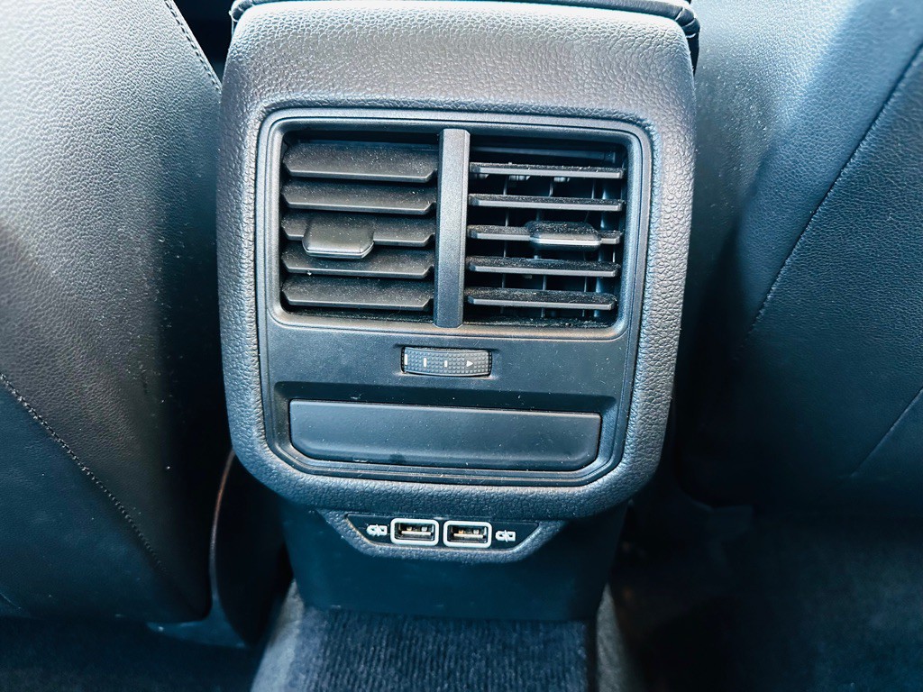 2020 Volkswagen Passat Image 8