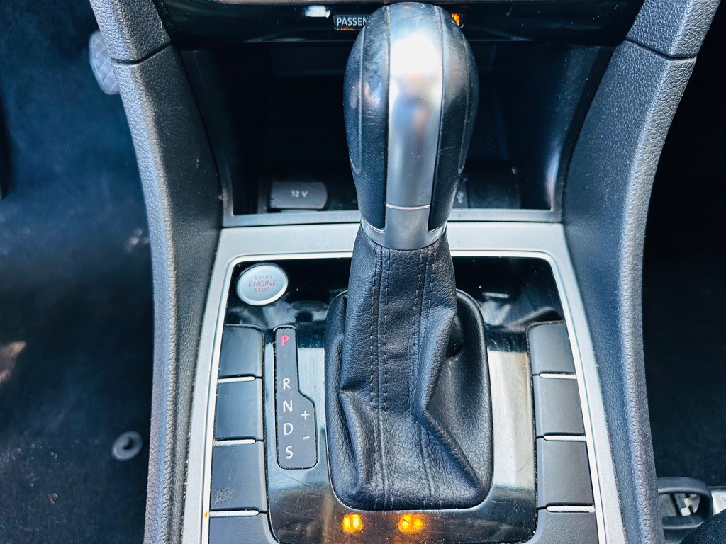 2020 Volkswagen Passat Image 14