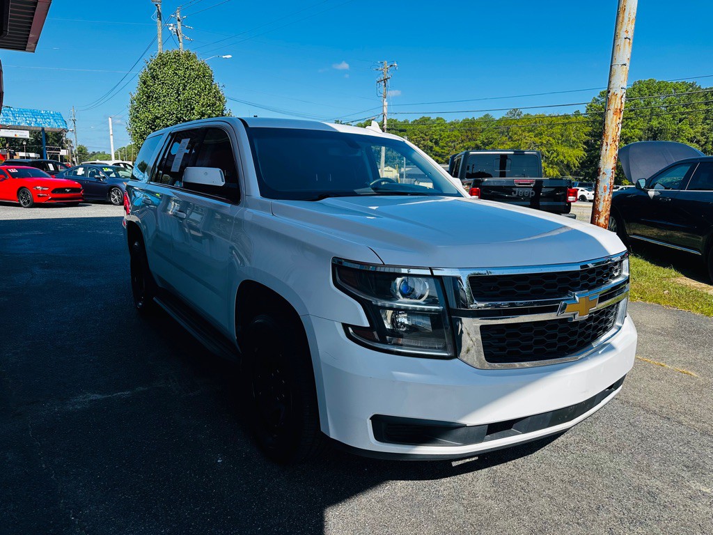 2017 Chevrolet Tahoe Image 3