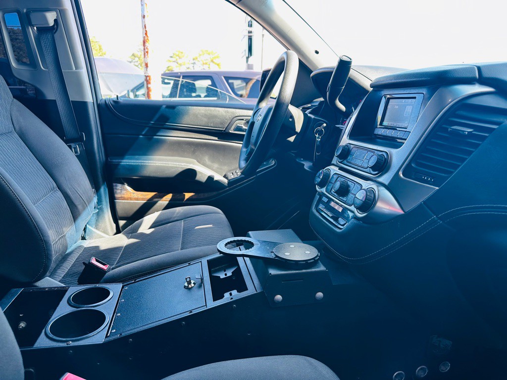 2017 Chevrolet Tahoe Image 9