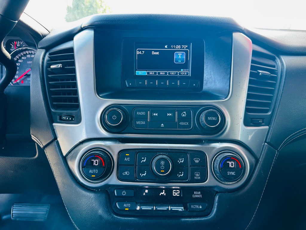 2017 Chevrolet Tahoe Image 12