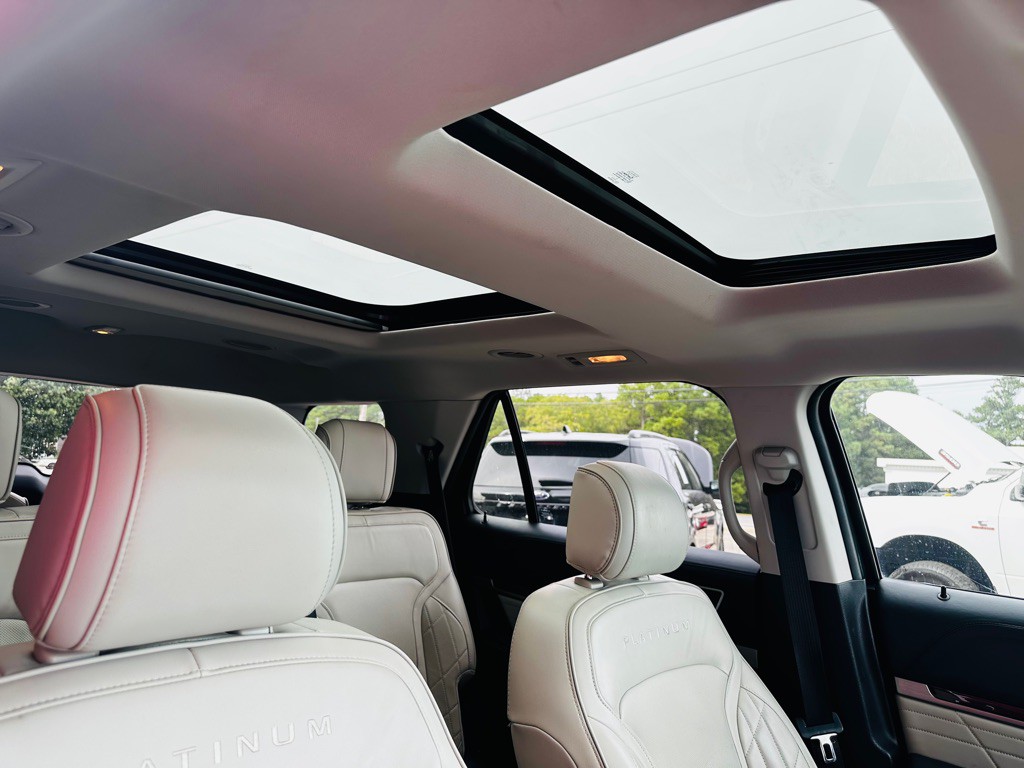 2016 Ford Explorer Image 13