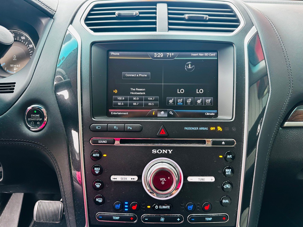 2016 Ford Explorer Image 18