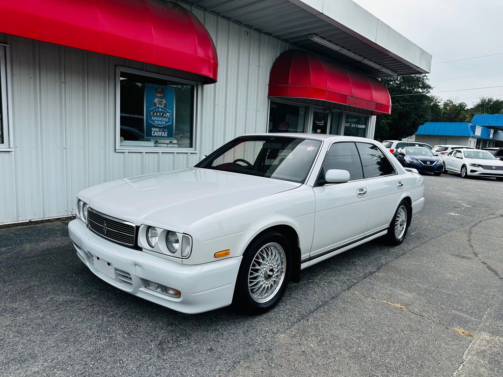 1994 Nissan Cedric Image 1