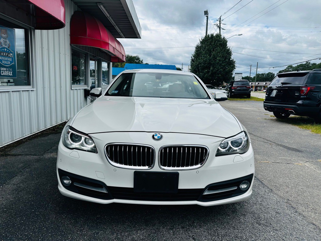 2016 BMW 5 Series Image 2