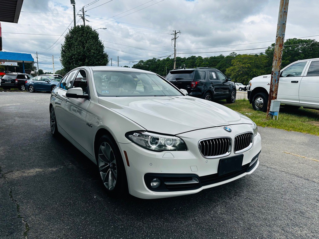 2016 BMW 5 Series Image 3