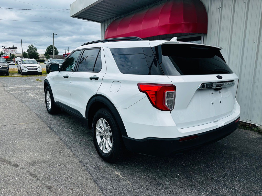 2020 Ford Explorer Image 4