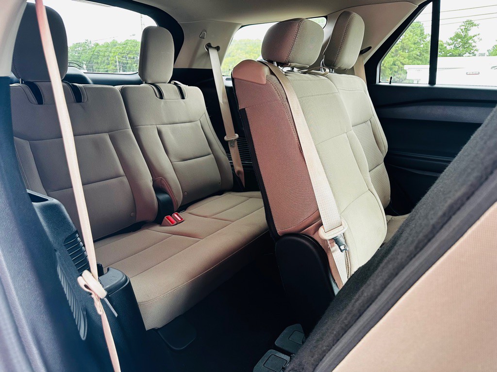 2020 Ford Explorer Image 9