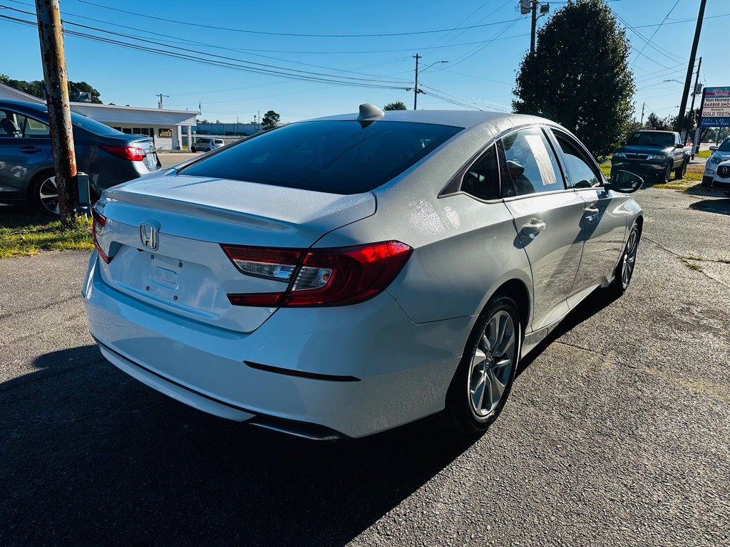 2019 Honda Accord Image 5