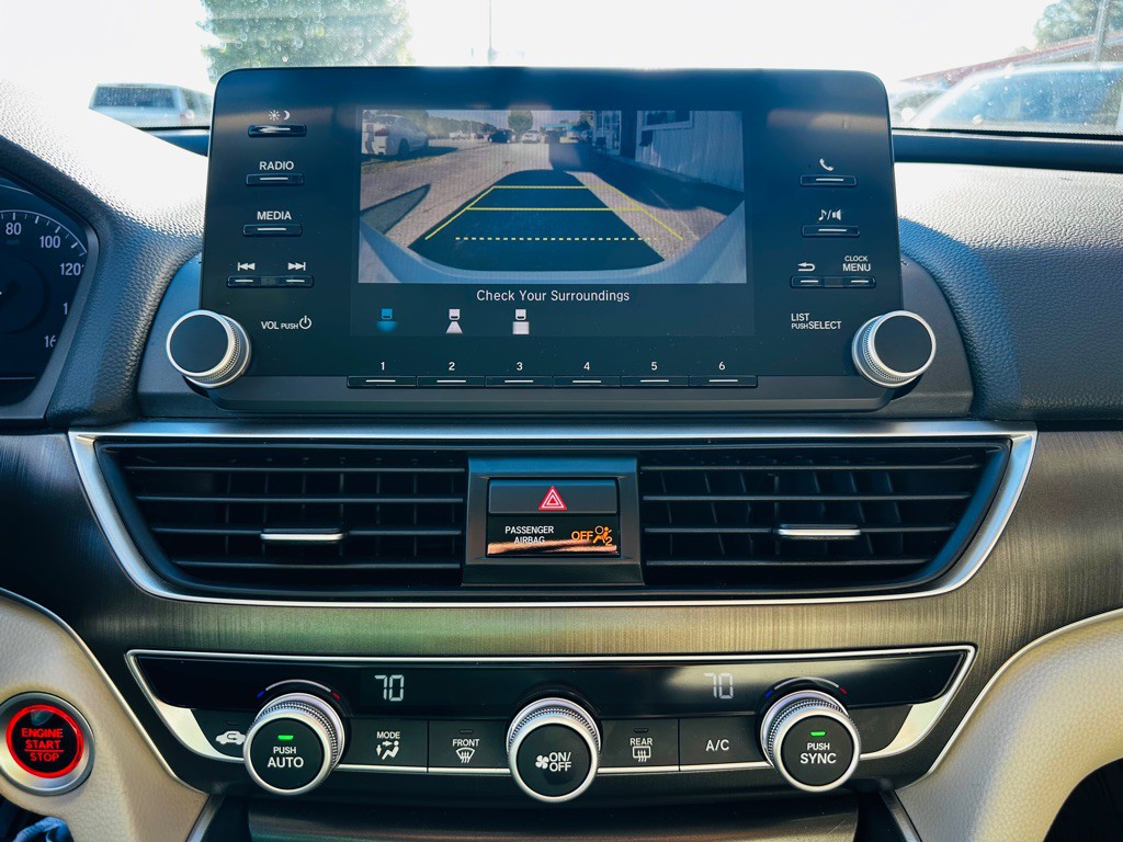 2019 Honda Accord Image 13
