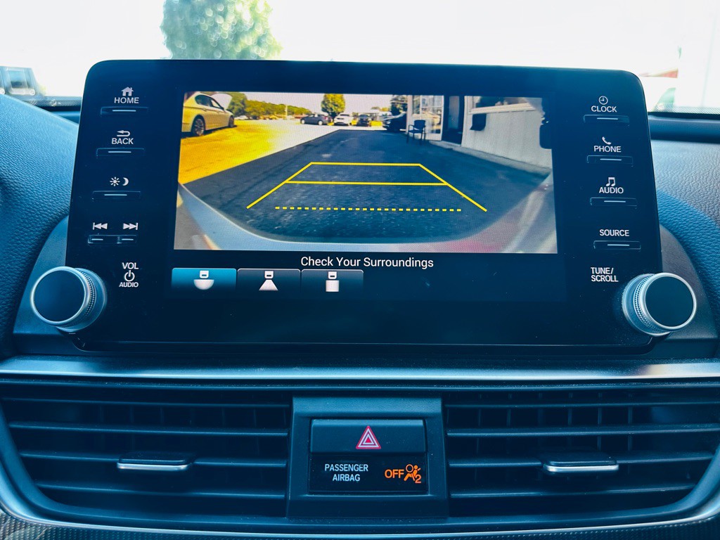 2018 Honda Accord Image 16