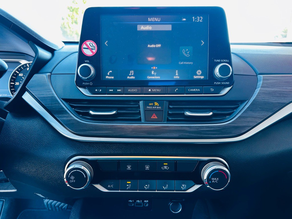 2025 Nissan Altima Image 11