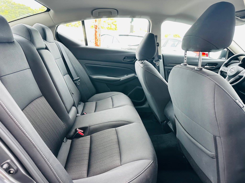 2025 Nissan Altima Image 7