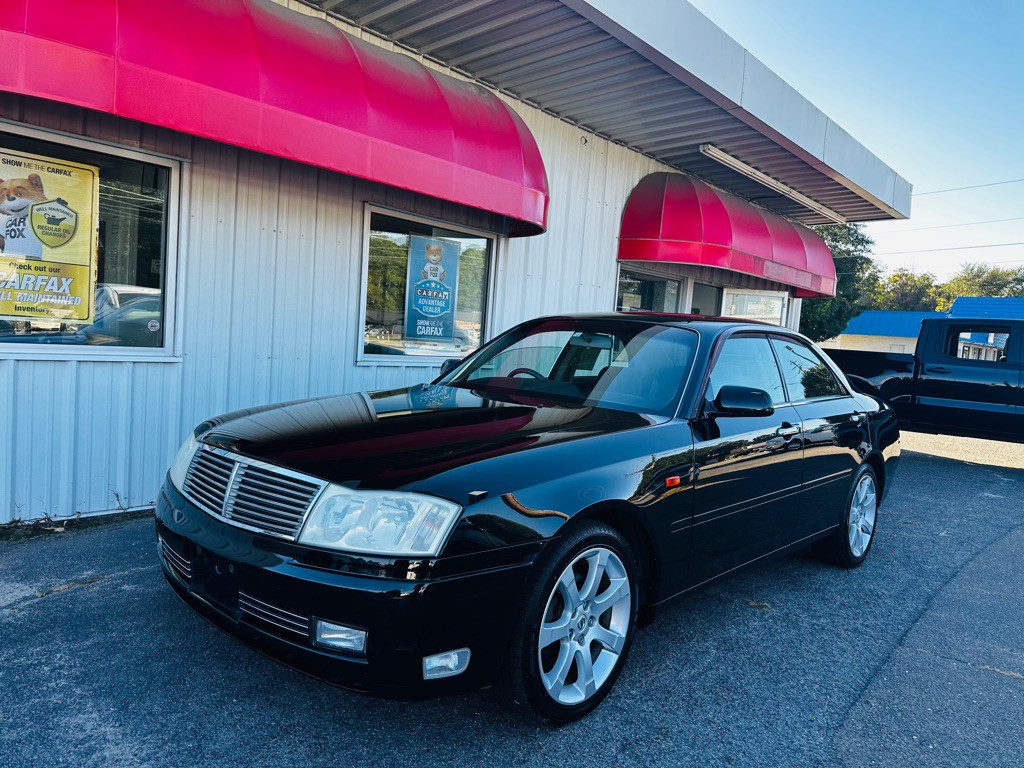 2000 Nissan Cedric Image 1