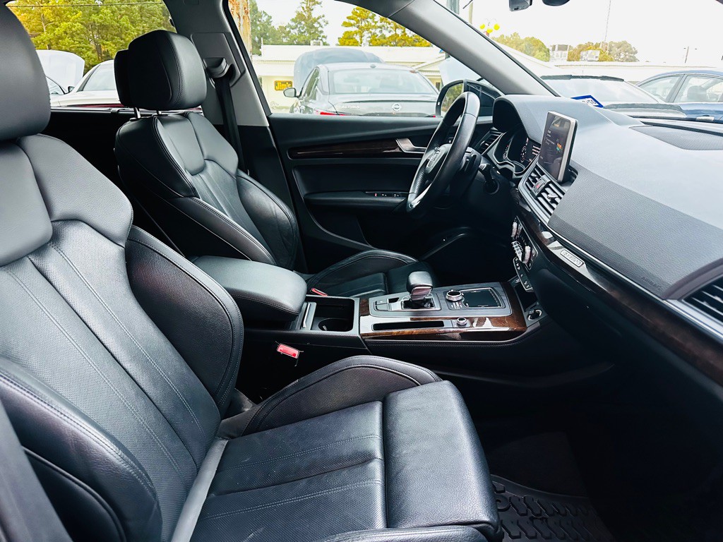 2019 Audi Q5 Image 11