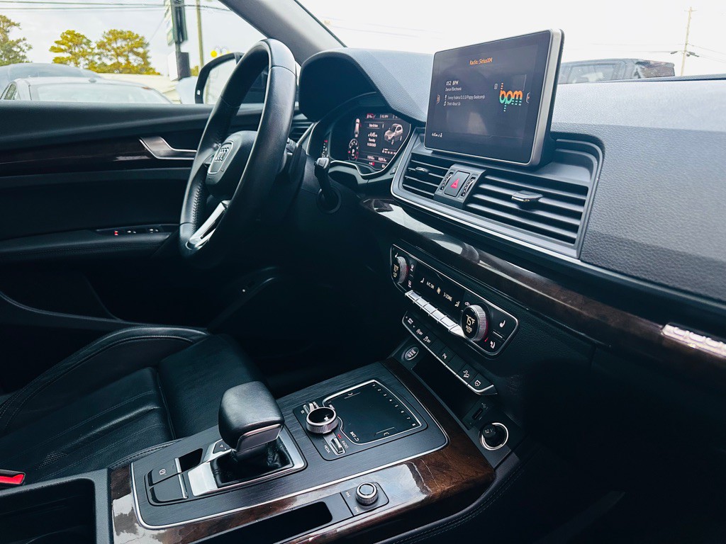 2019 Audi Q5 Image 12