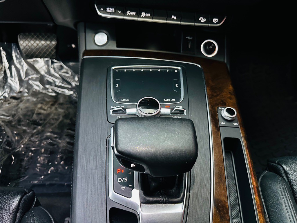 2019 Audi Q5 Image 17