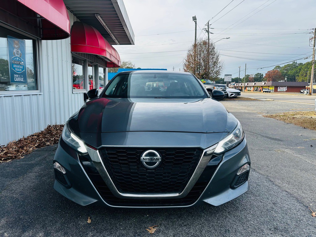 2019 Nissan Altima Image 2